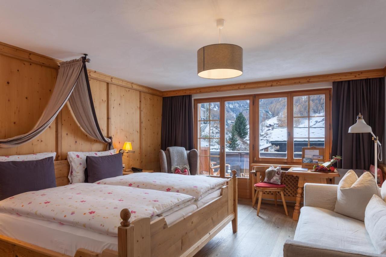 Hotel Berghof เซอร์แมท ภายนอก รูปภาพ