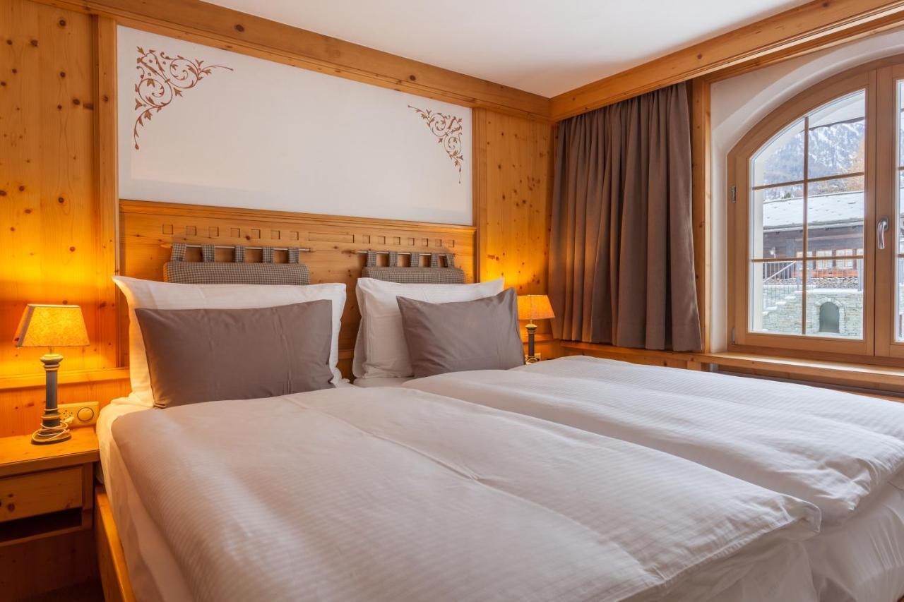 Hotel Berghof เซอร์แมท ภายนอก รูปภาพ