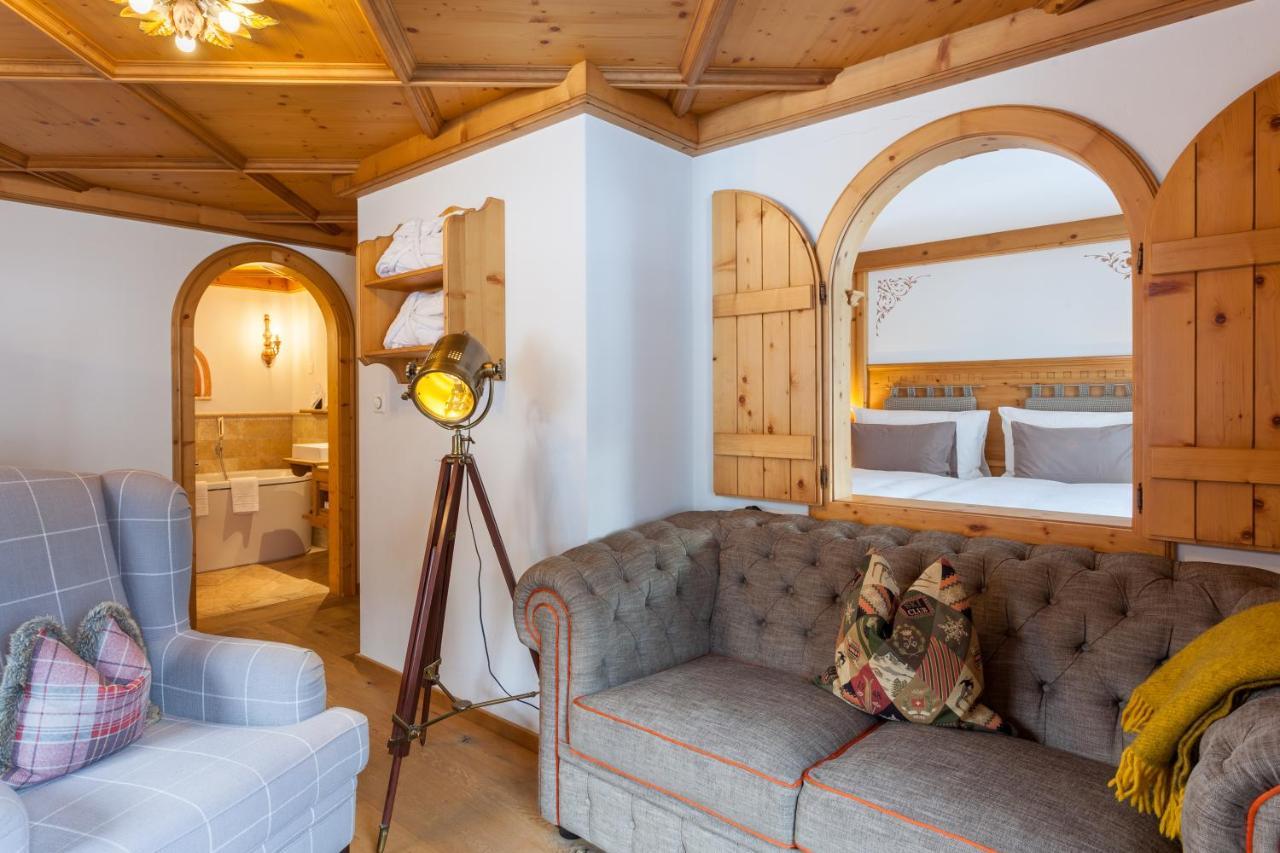 Hotel Berghof เซอร์แมท ภายนอก รูปภาพ
