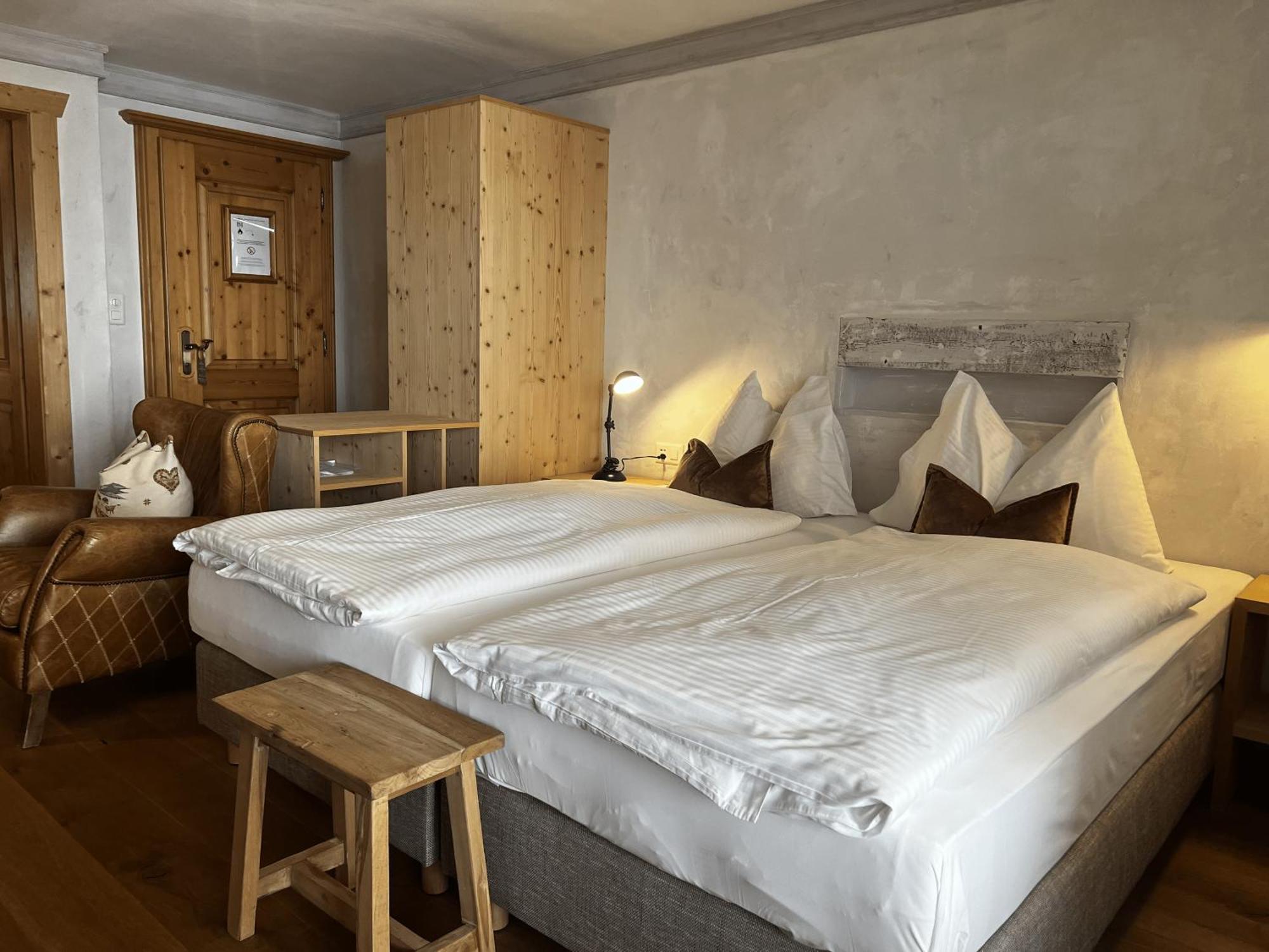 Hotel Berghof เซอร์แมท ภายนอก รูปภาพ