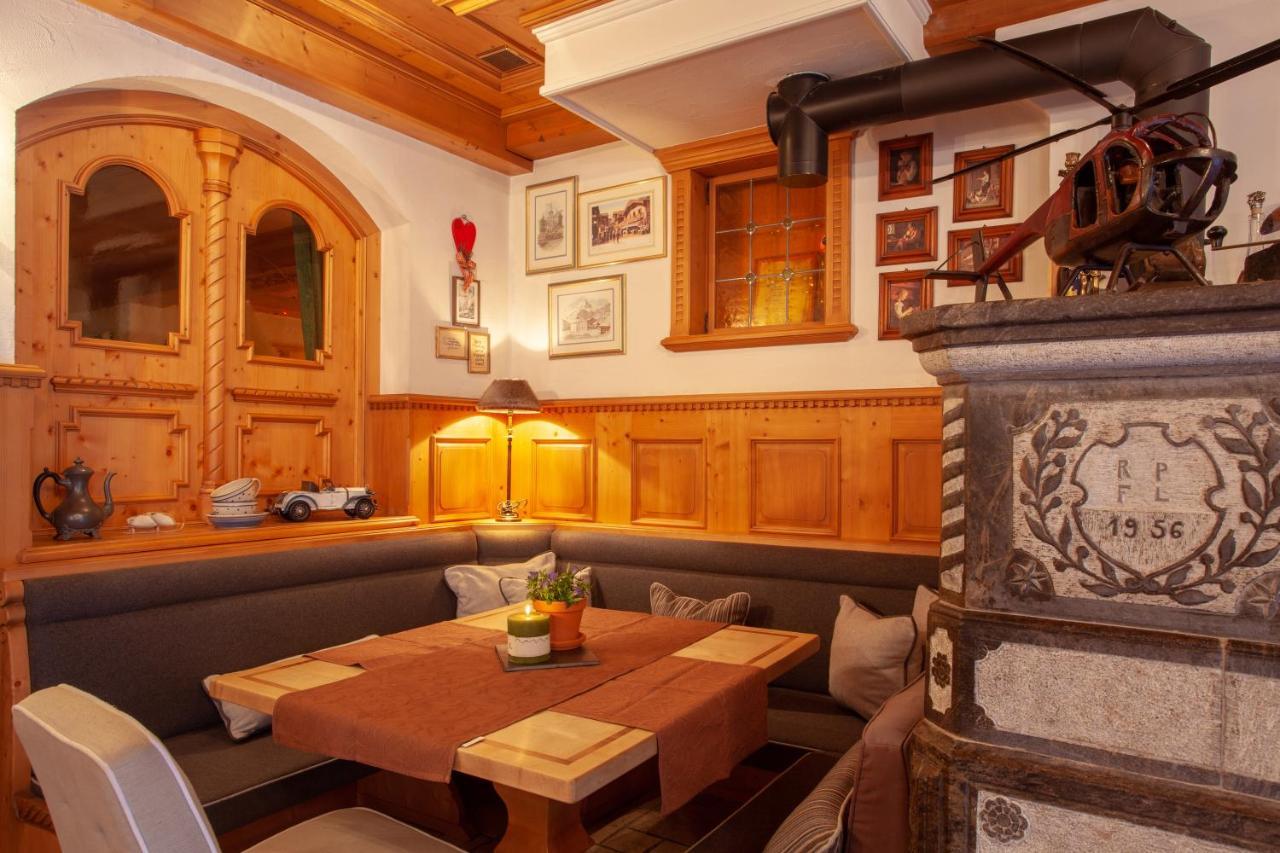 Hotel Berghof เซอร์แมท ภายนอก รูปภาพ